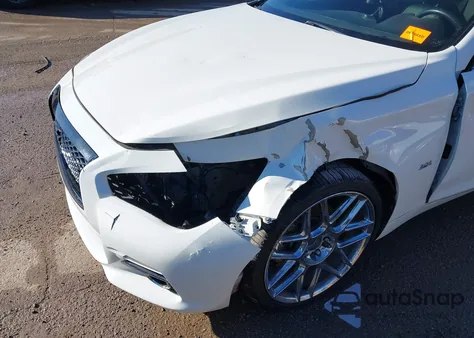 2017 Infiniti Q50 2.0T Base z USA, uszkodzony, nr VIN JN1CV7AP0HM641451